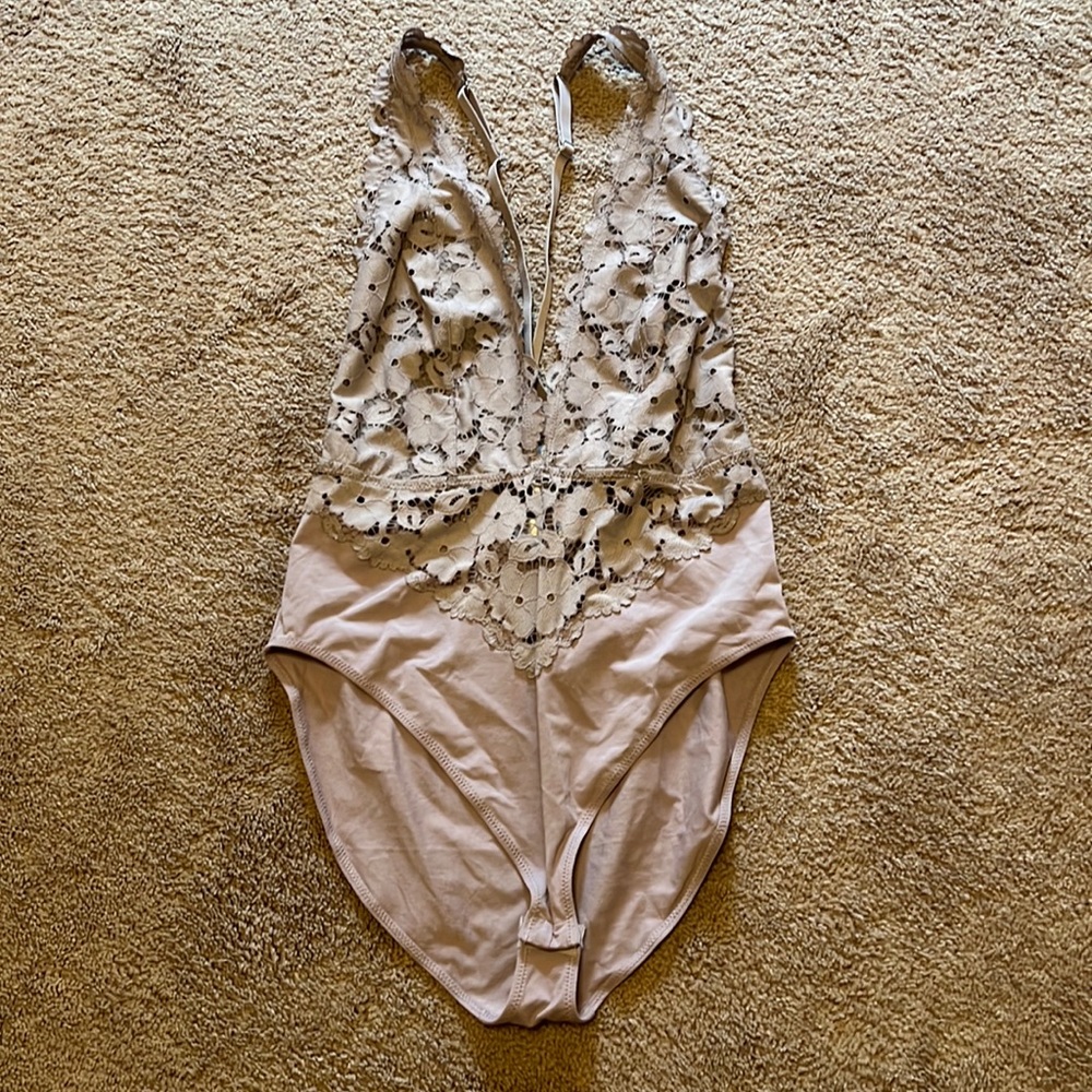 Forever 21 | Lilac Lace Bodysuit